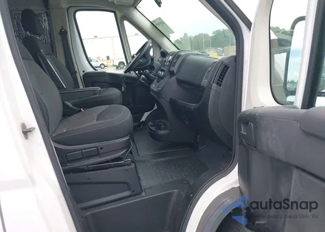 2014 Ram Promaster 2500 High Roof из США, поврежденный, VIN 3C6TRVDD7EE130019